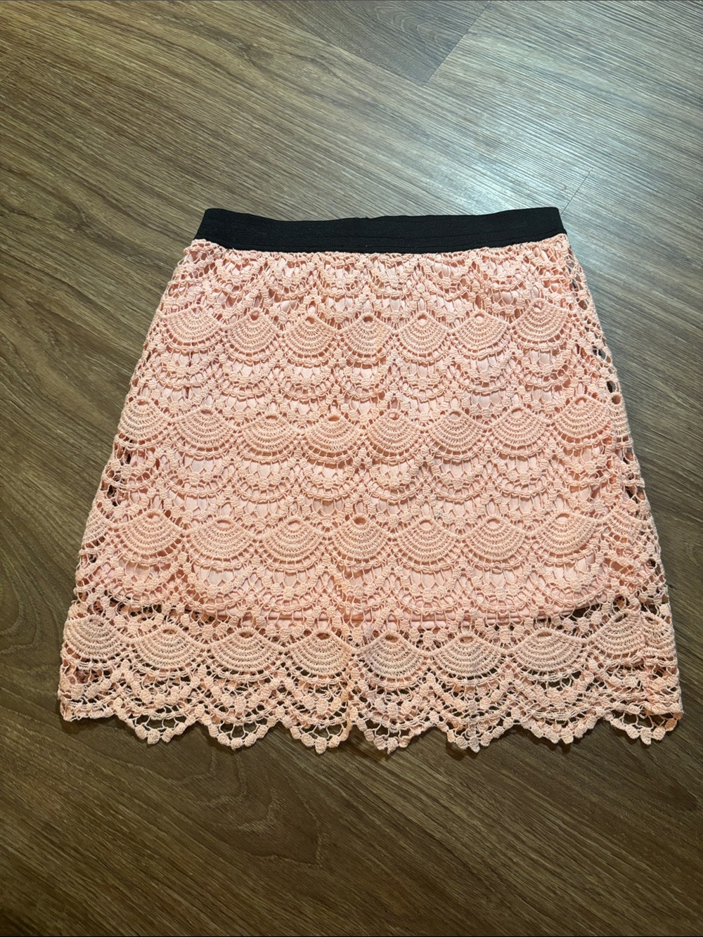Charlotte Russe Lace Scallop Trim Pencil Skirt - Blush Pink medium